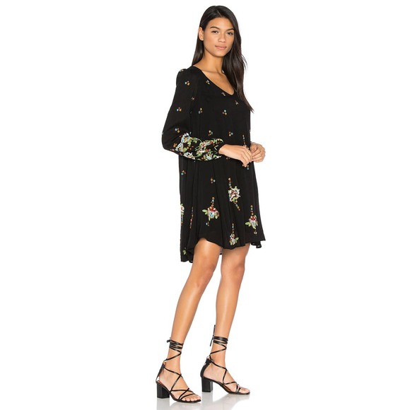 Free People Oxford Embroidered Mini Dress Black Sz Large Floral Embroidery Boho - Picture 2 of 15
